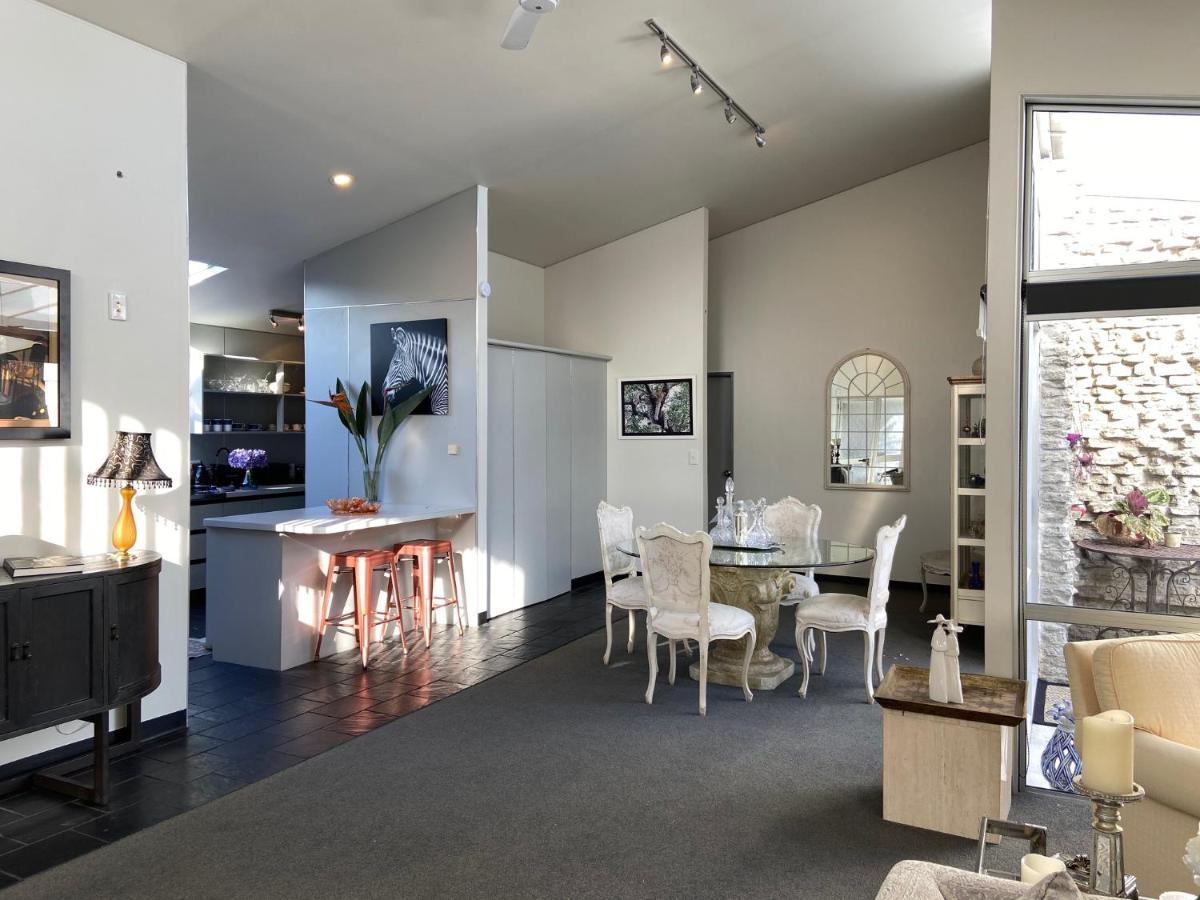 Maison Blue - Chic Inner City Townhouse Napier Eksteriør bilde